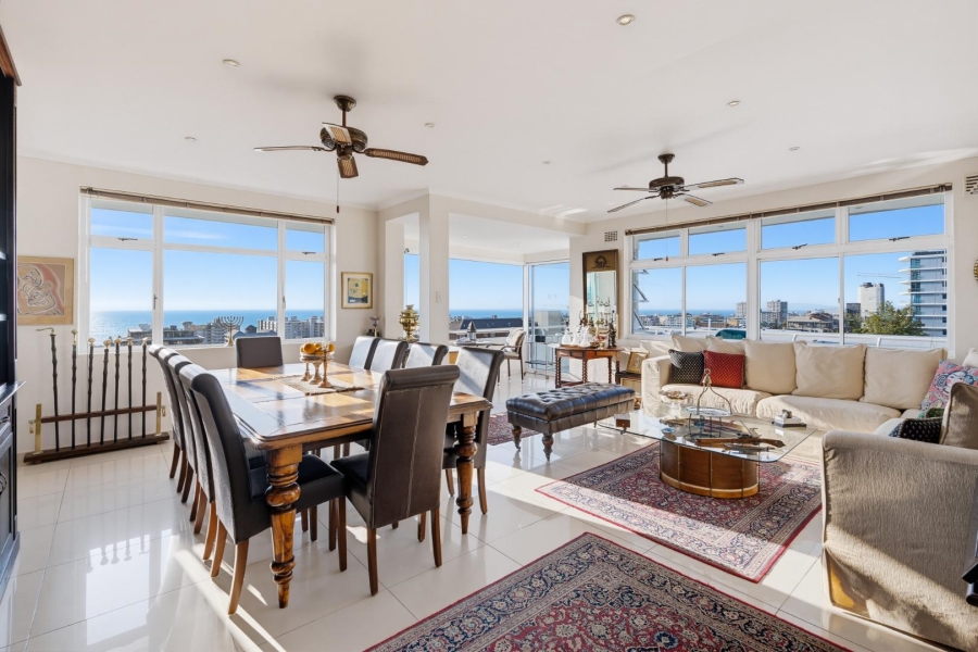 2 Bedroom Property for Sale in Sea Point Western Cape